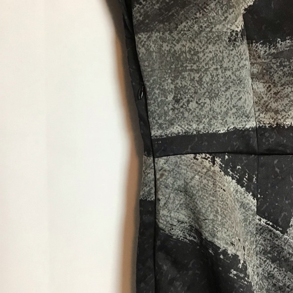 Satin Feel Printed Dress - Picture 5 of 8